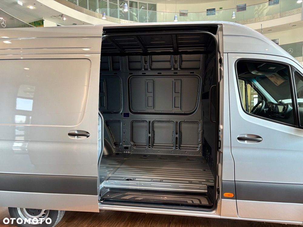 Mercedes-Benz Sprinter Furgon - 17