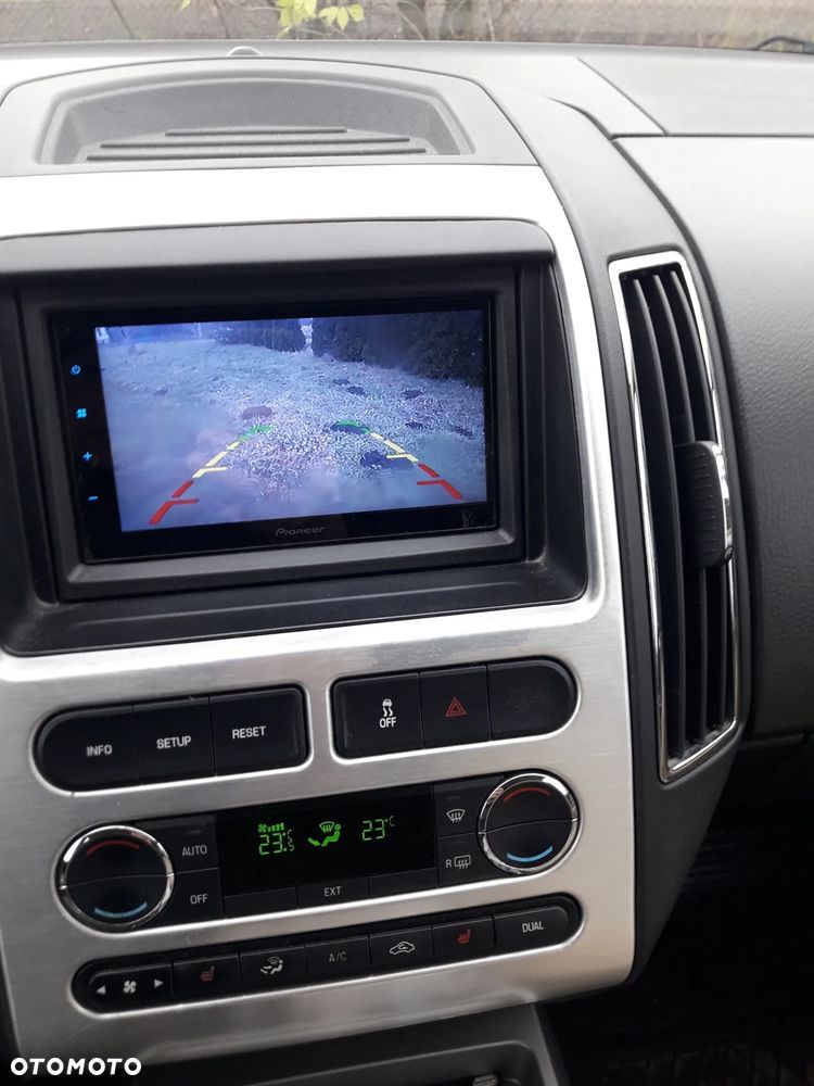 Ford Edge 3.5 SE AWD - 7