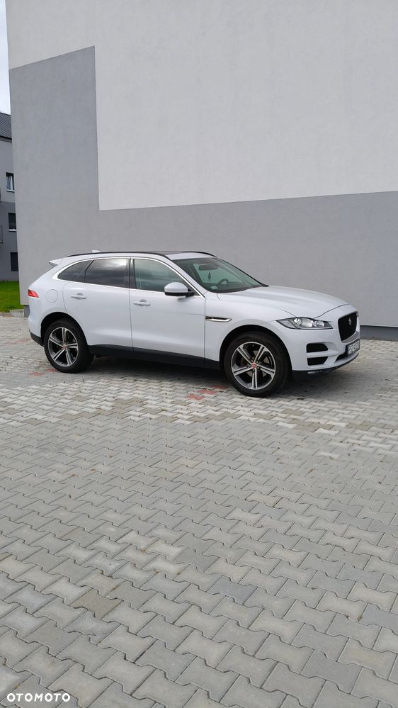 Jaguar F-Pace - 11