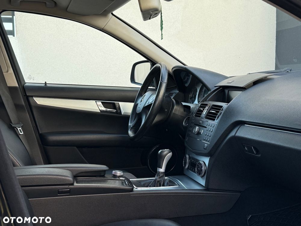 Mercedes-Benz Klasa C 180 Kompressor - 36