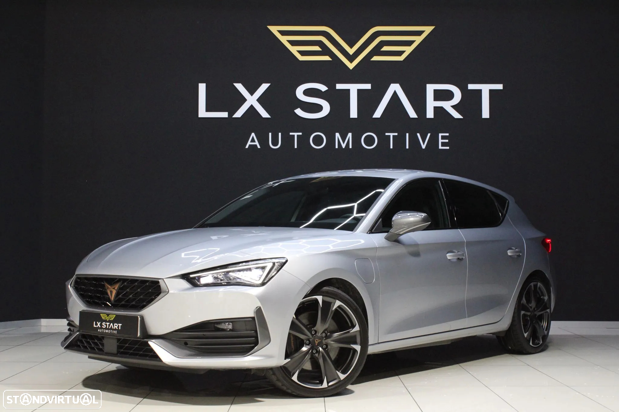 Cupra Leon 1.4 e-Hybrid VZ DSG - 9