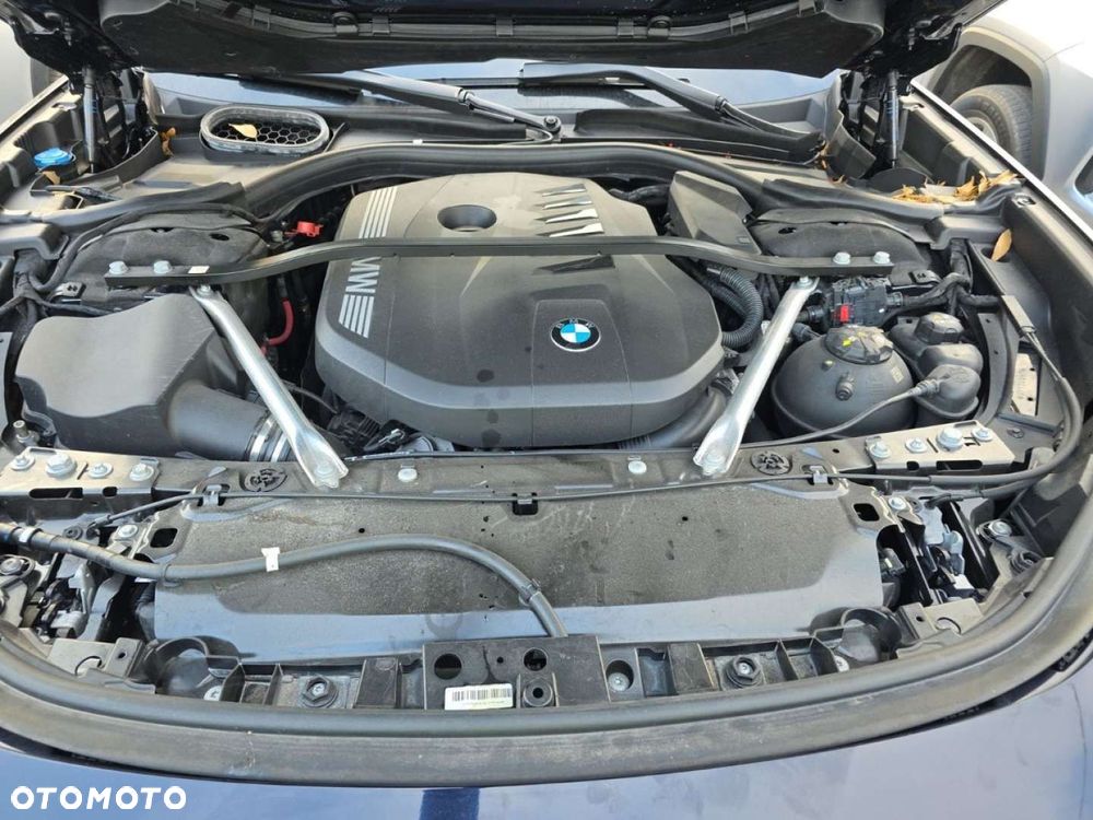 BMW Seria 7 - 16