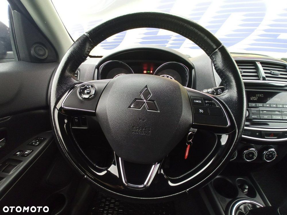 Mitsubishi ASX - 16