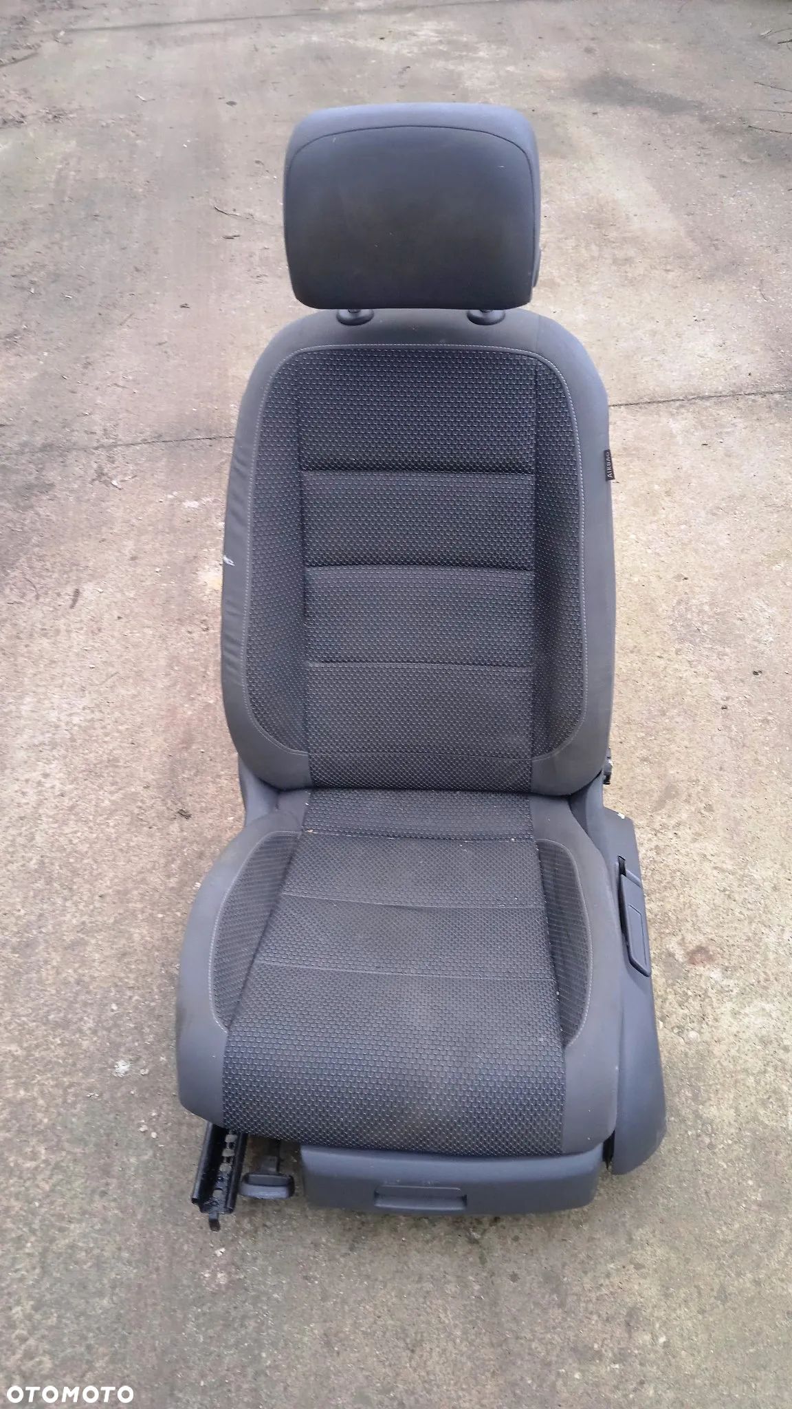 Fotel kierowcy pasażera VW Sharan 2010 r. - 1