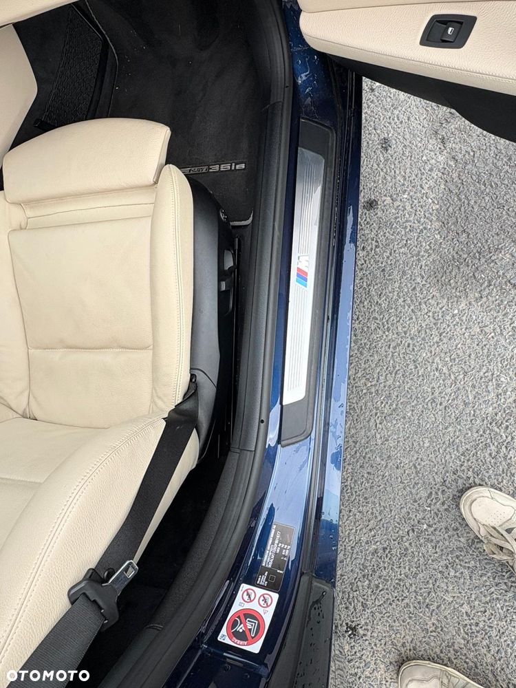 BMW Z4 35is sDrive - 9