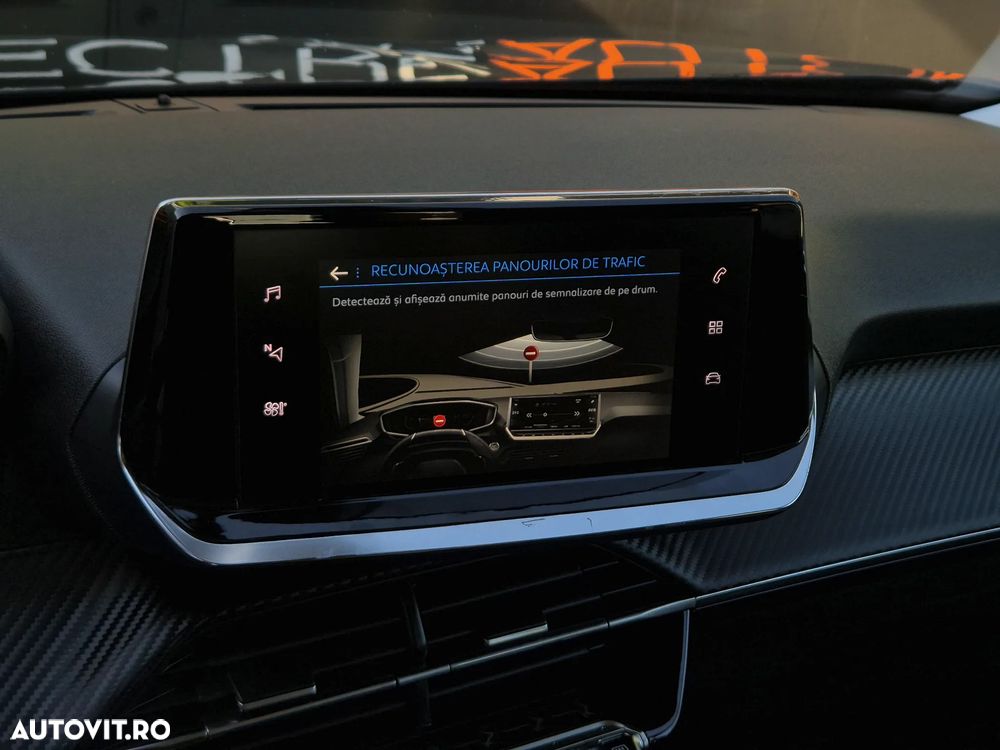 Peugeot 2008 PureTech 130 Allure Pack - 31