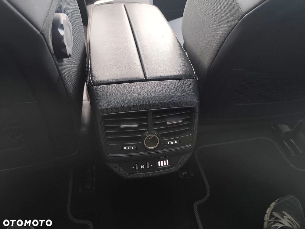 Peugeot 5008 PureTech 180 EAT8 Stop & Start GT Pack - 32