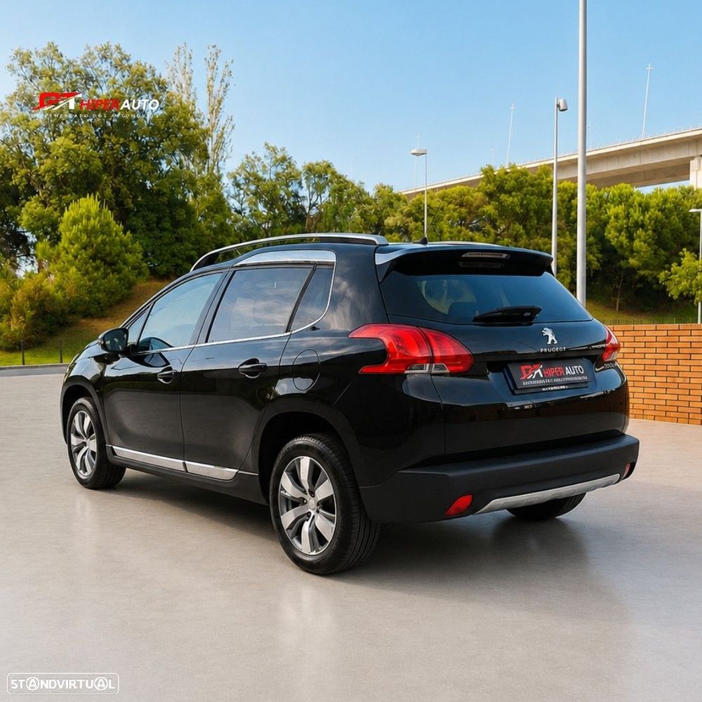 Peugeot 2008 1.2 PureTech Allure - 5