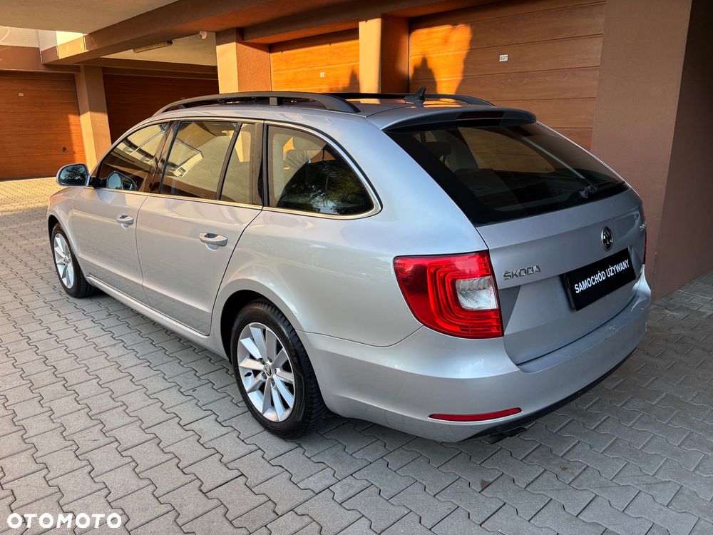 Skoda Superb 2015 photo 5