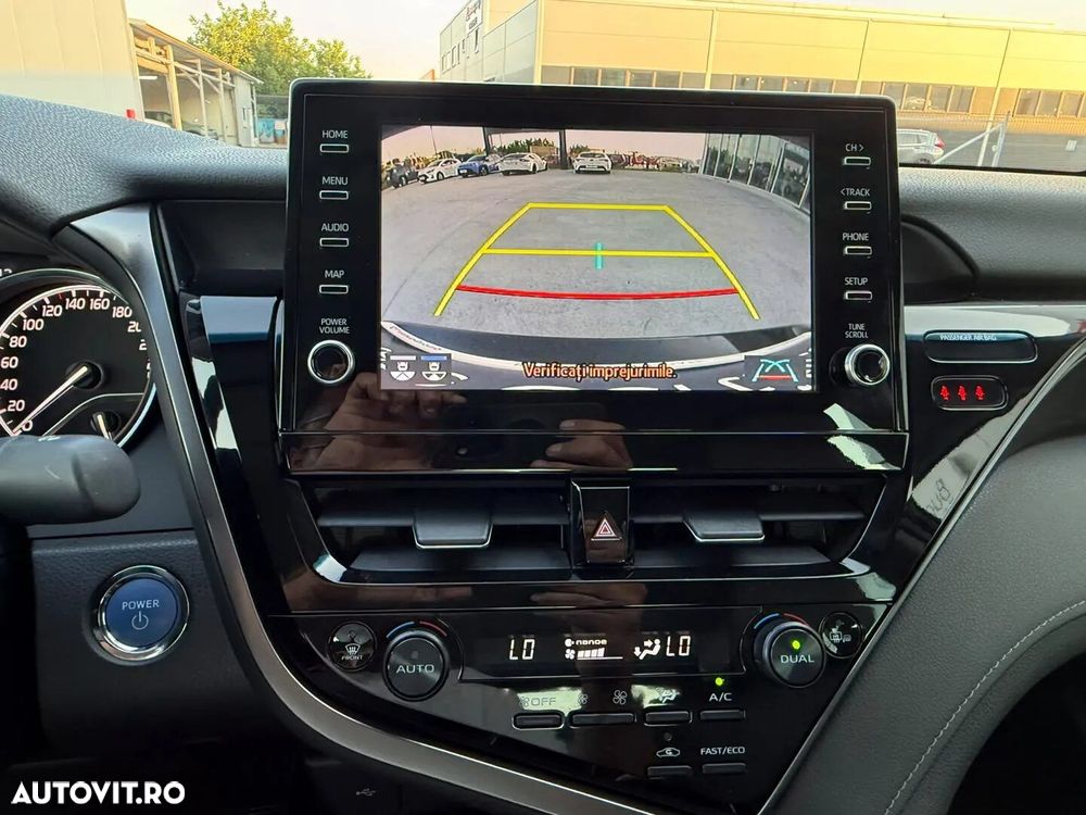 Toyota Camry - 21