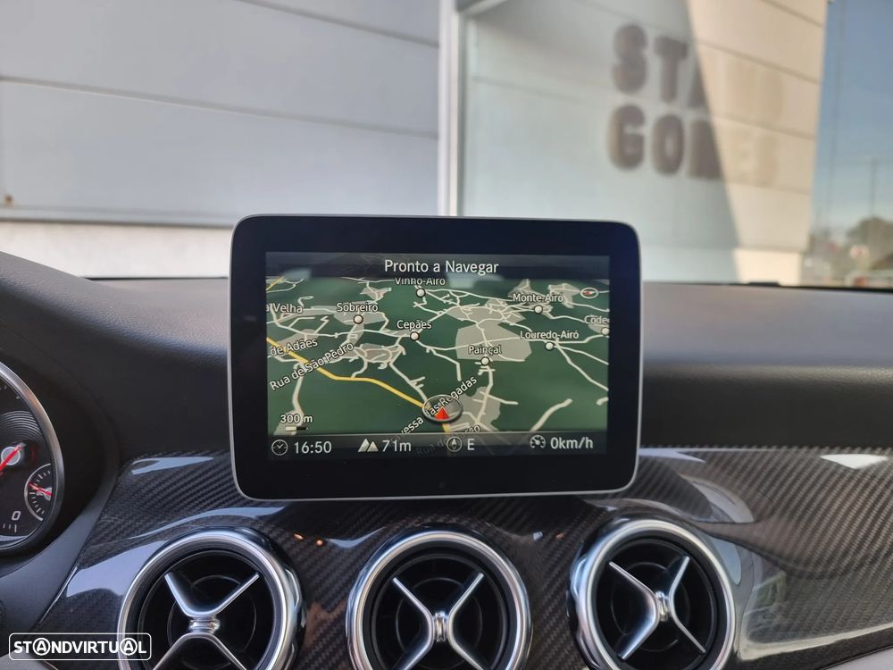 Mercedes-Benz GLA 180 d Urban - 15