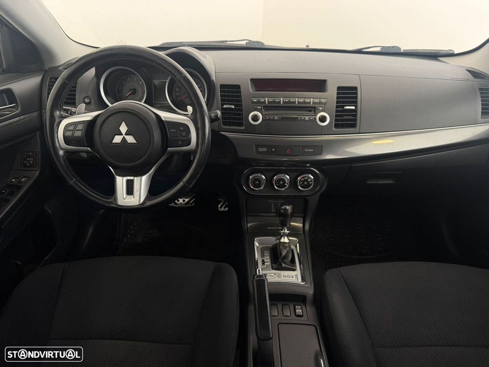 Mitsubishi Lancer - 5