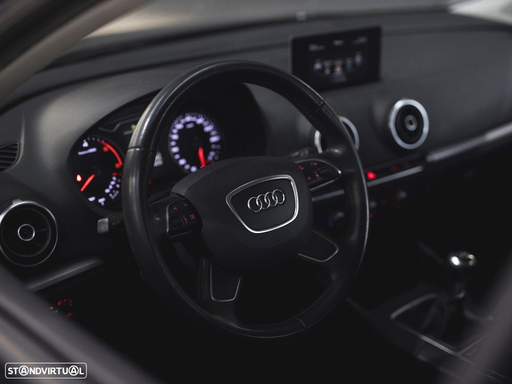 Audi A3 Sportback 1.6 TDI Advance - 15