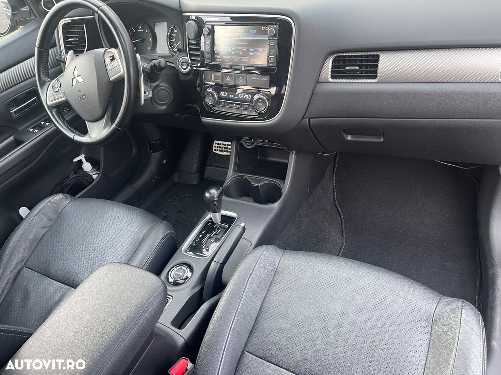 Mitsubishi Outlander 2.2 Litre DI-D AWD Instyle Aut. - 6