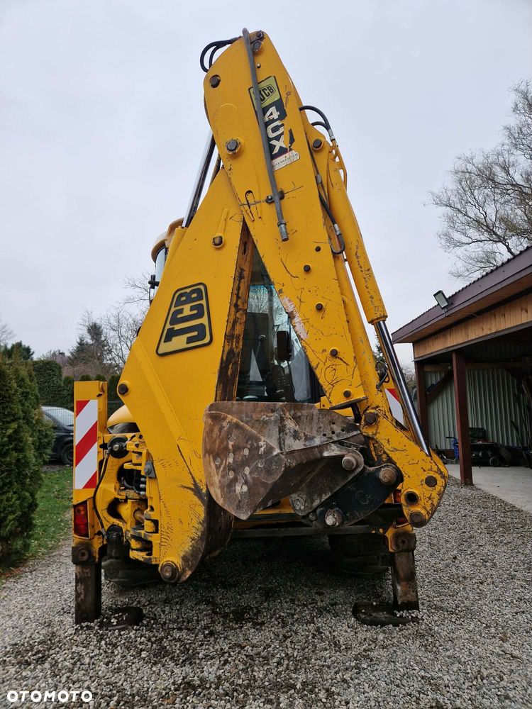 JCB 4CX - 6