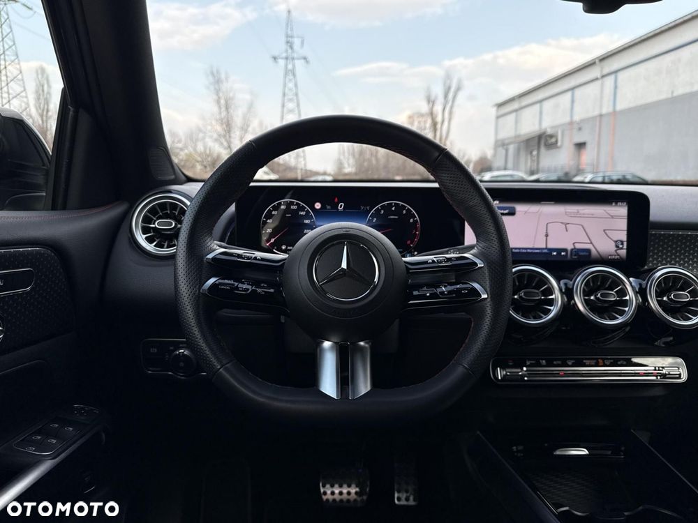 Mercedes-Benz GLB - 19