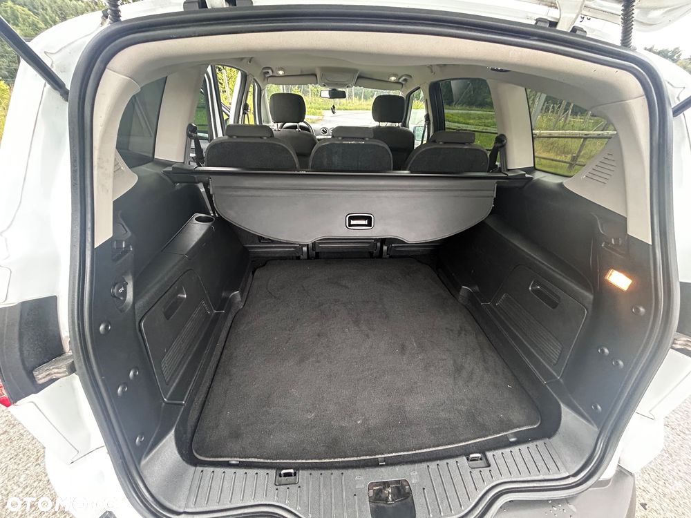 Ford S-Max - 10