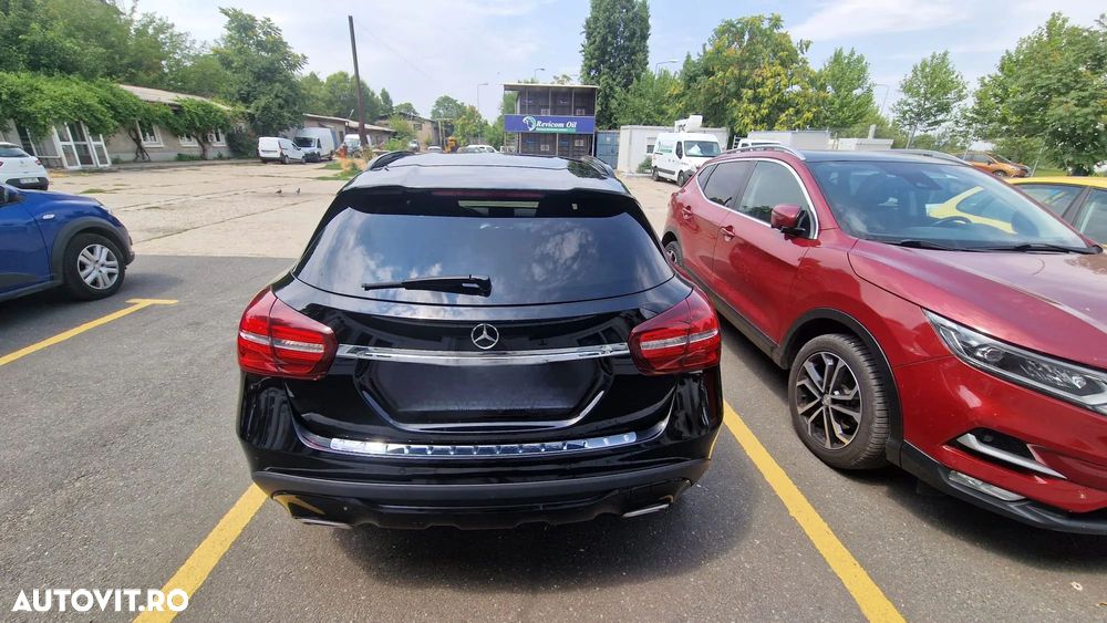 Mercedes-Benz GLA - 3