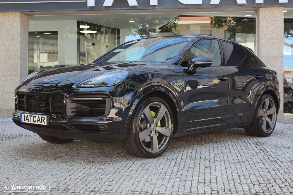 Porsche Cayenne Coupé E-Hybrid - 3