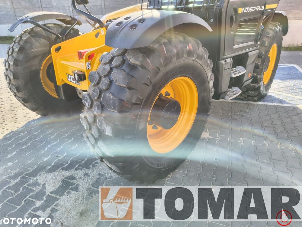 JCB 560-80 2023R agri - 19