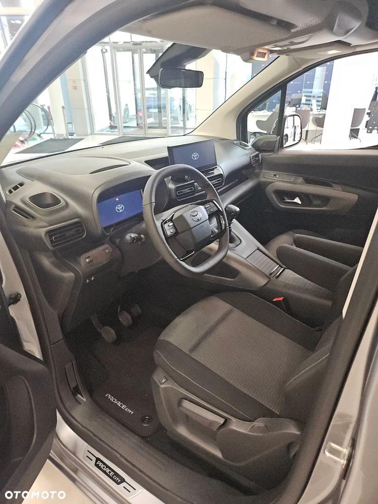 Toyota Proace City Verso 1.5 D-4D Family - 11