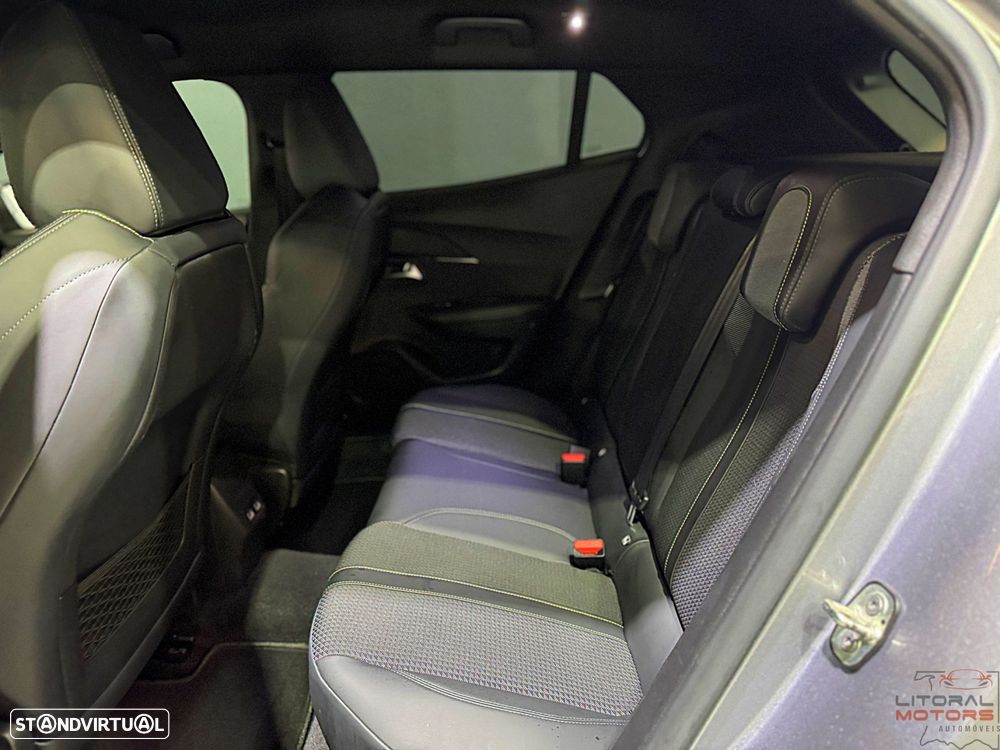 Peugeot 2008 1.2 PureTech GT Line EAT8 - 16