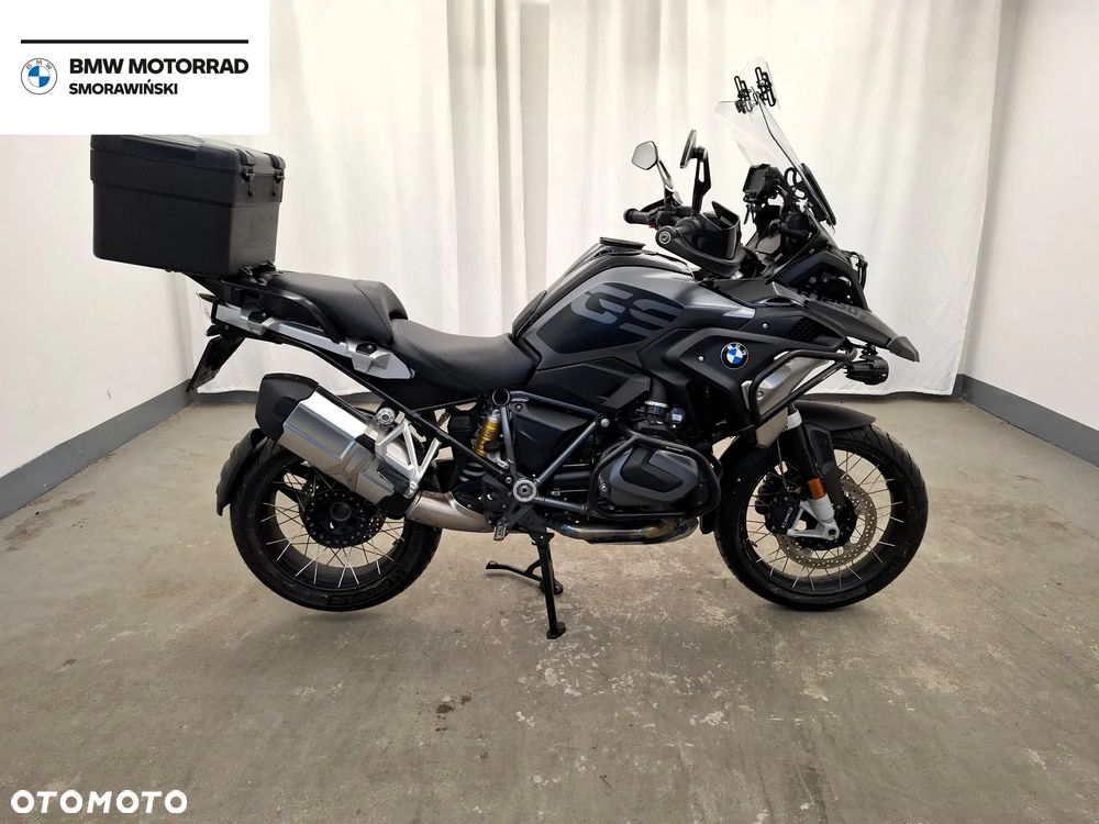BMW R - 8