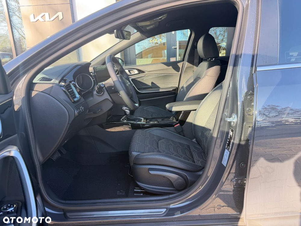 Kia XCeed 1.6 T-GDI Tribute DCT - 4