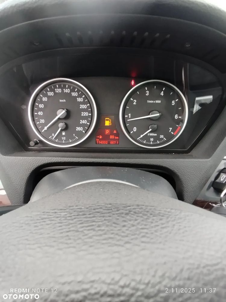 BMW X5 5.0i xDrive - 4