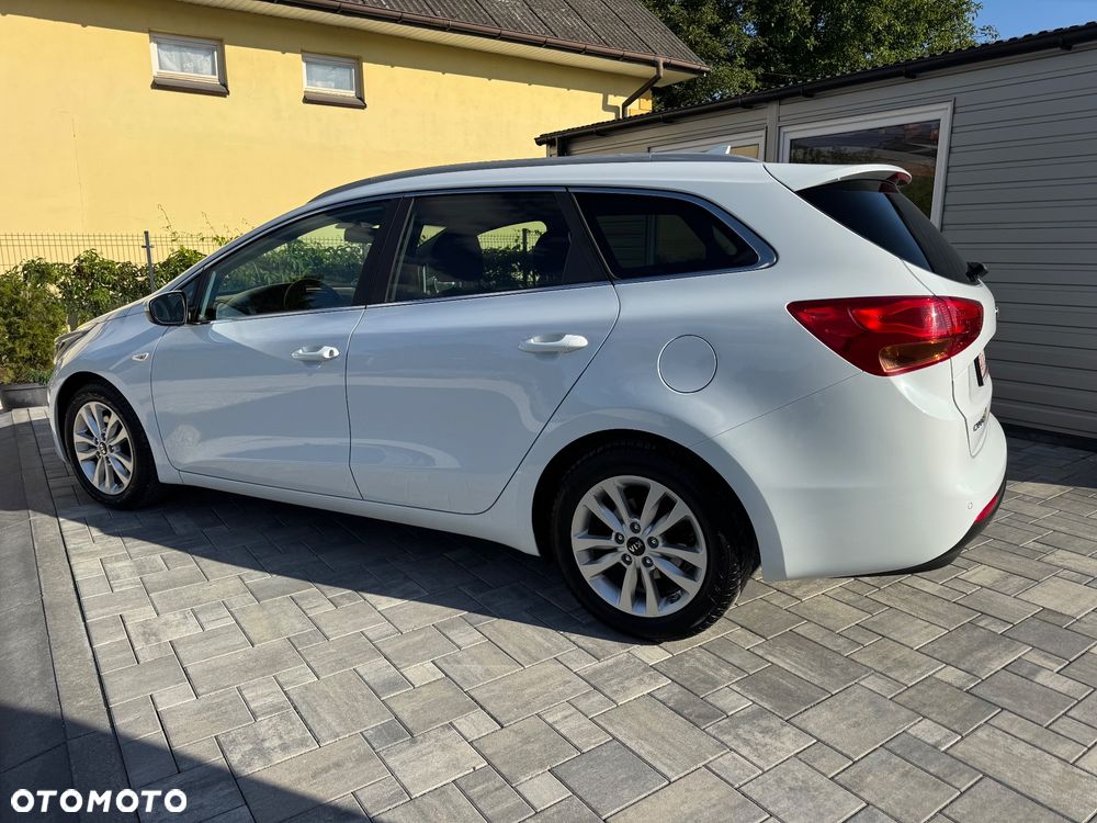 Kia Ceed 1.4 CVVT ISG Dream Team Edition - 9