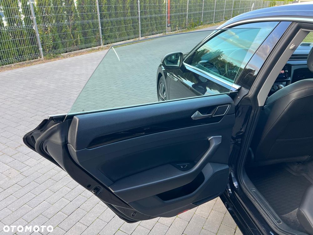 Volkswagen Arteon 2.0 TDI SCR Elegance DSG - 26