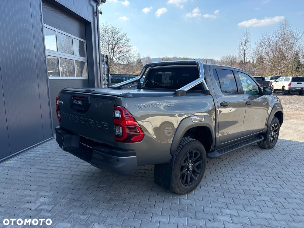 Toyota Hilux 4x4 Double Cab Autm Invincible - 4
