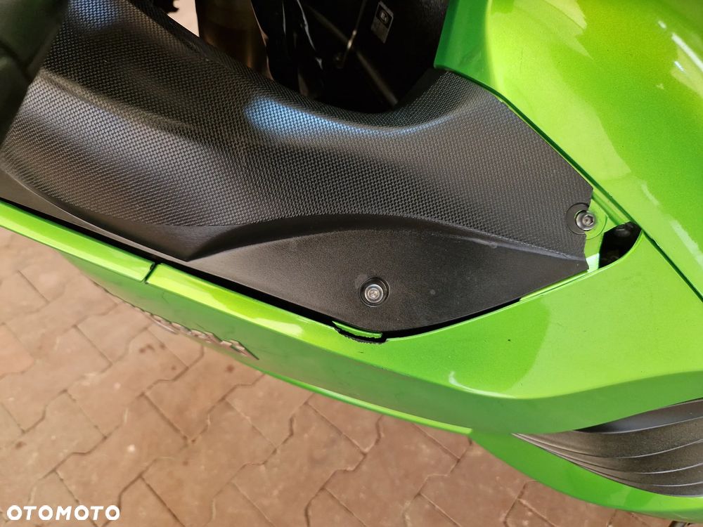 Kawasaki ZZR - 33