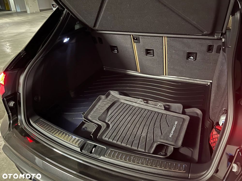 Porsche Macan T - 14