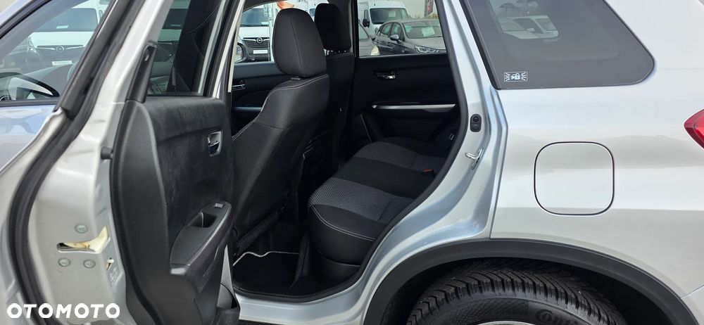Suzuki Vitara 1.0 Boosterjet Premium 4WD - 14