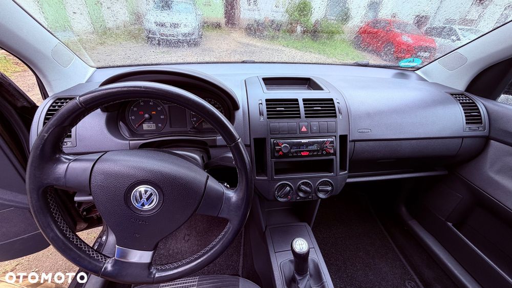 Volkswagen Polo - 8