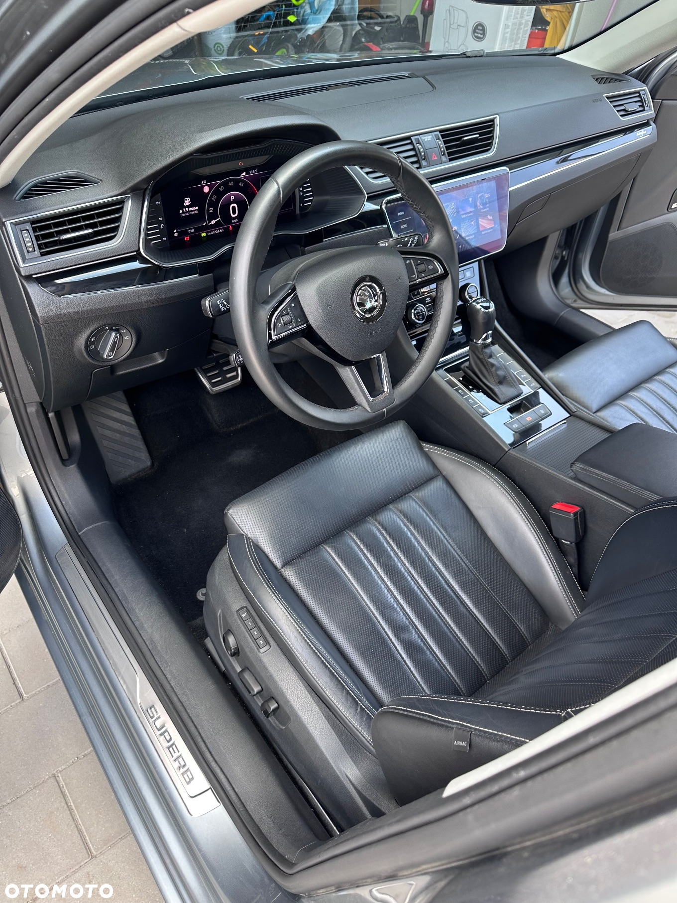 Skoda Superb 2.0 TDI L&K DSG - 15