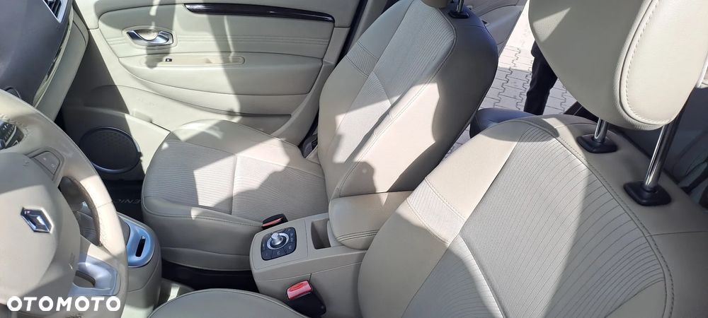 Renault Grand Scenic Gr 2.0 dCi Privilege - 15