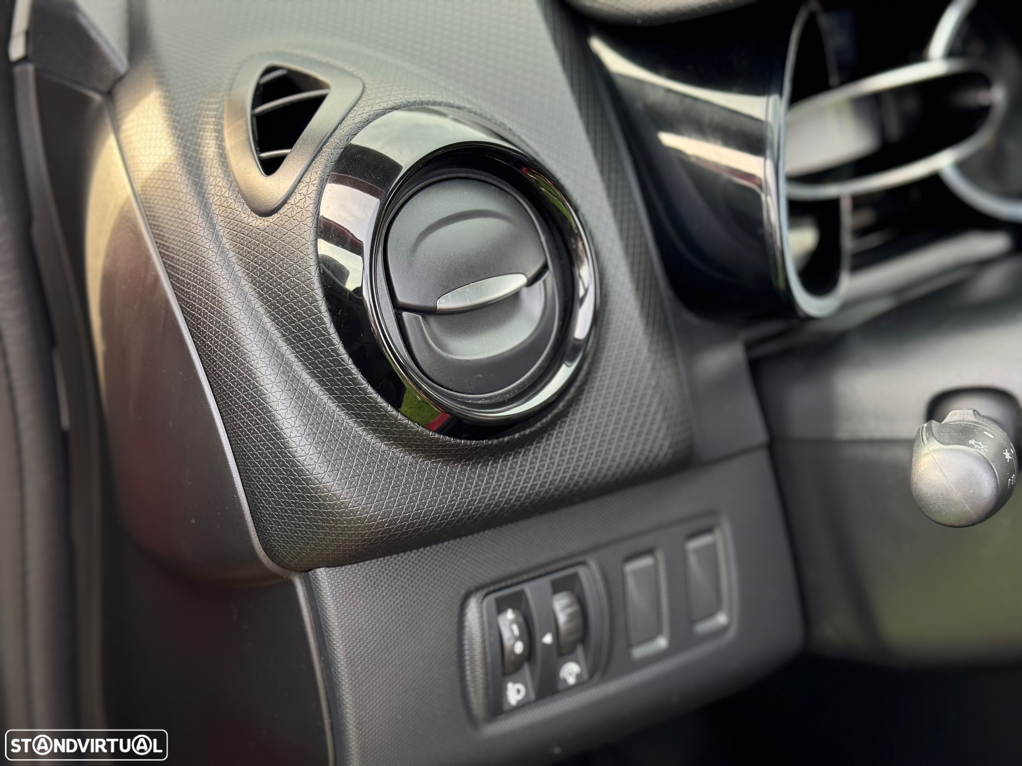 Renault Clio ENERGY TCe 90 Start & Stop Intens - 10