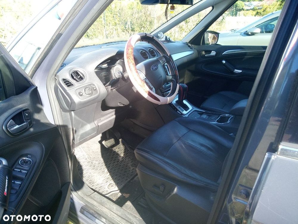 Ford S-Max - 8