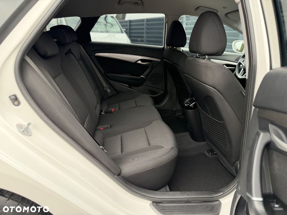 Hyundai i40 1.6 GDI Comfort + - 22