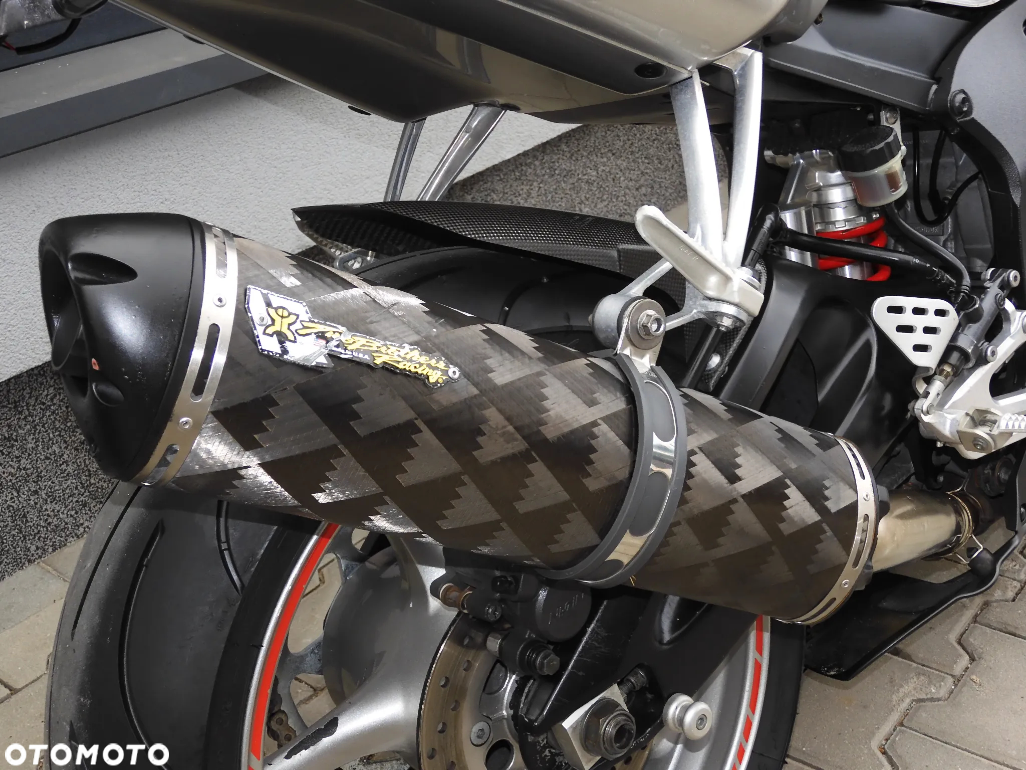 Yamaha R6 - 10