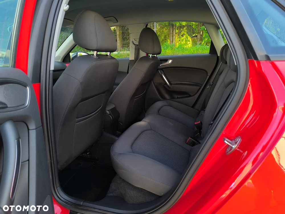 Audi A1 Sportback 1.6 TDI S line edition - 9