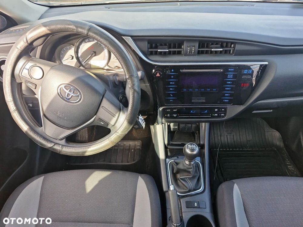 Toyota Auris 1.4 D-4D Active - 13