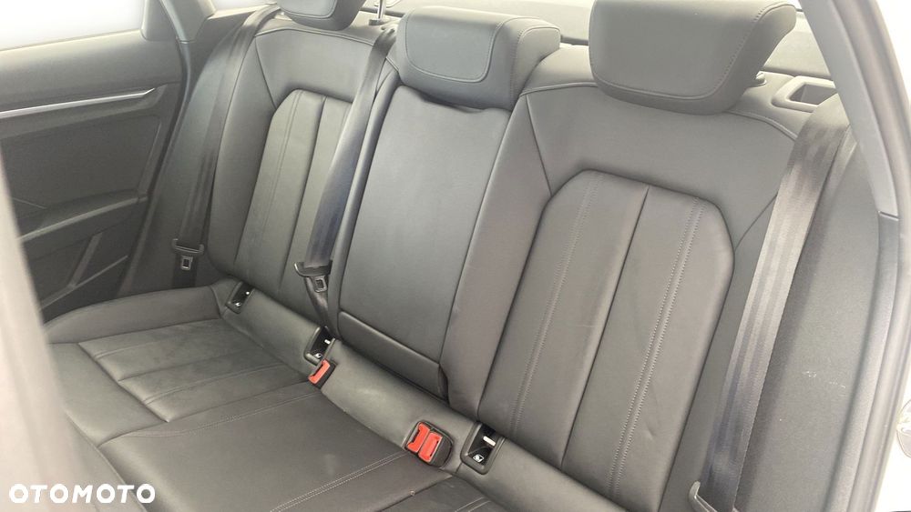 Audi A3 Limousine 35 TFSI mHEV S tronic - 12
