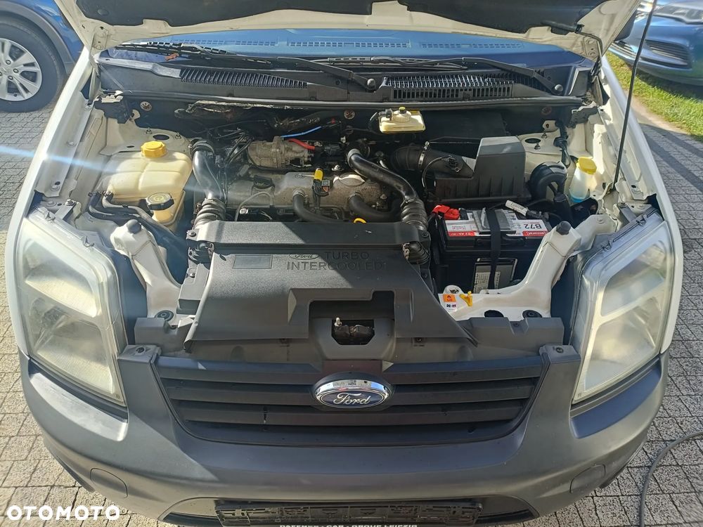 Ford Transit Connect - 8