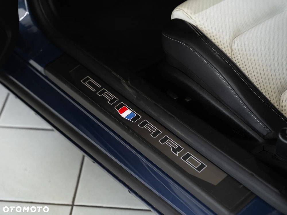 Chevrolet Camaro Coupe 6.2 V8 - 18