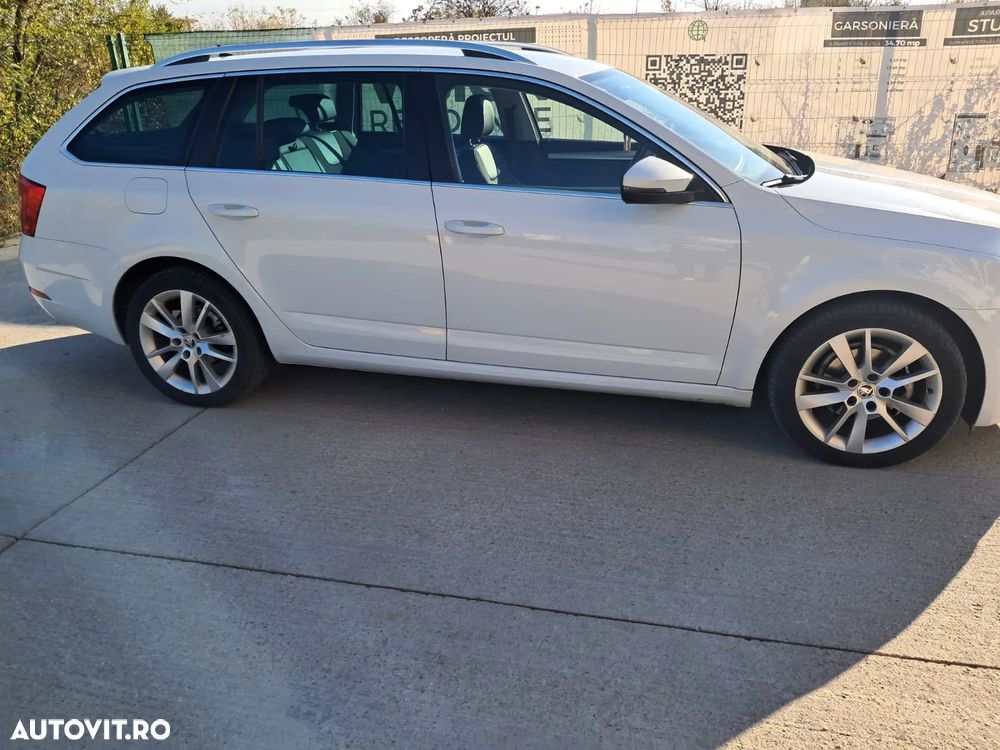 Skoda Octavia Combi Diesel 1.6 TDI DSG Ambition - 6