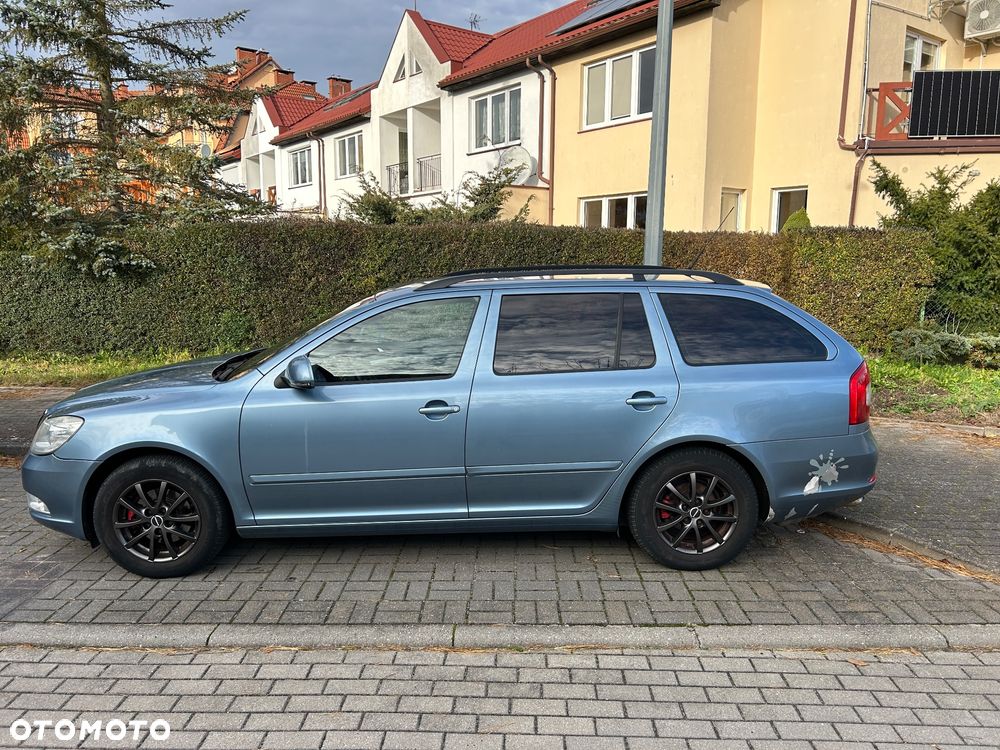 Skoda Octavia II Kombi 08-13 - 3
