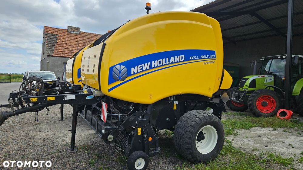 New Holland Roll-Belt 180 2021r - 10